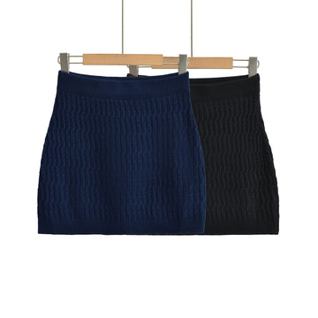 Solid color high waisted hip hugging short skirt